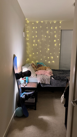 Bedroom - Private Bedroom/Bathroom in a 3x3 at The Varsity Apartments