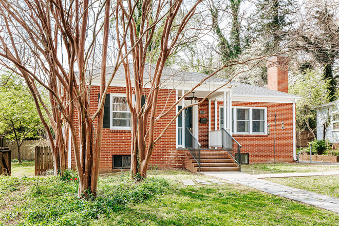 Exterior - Fully Furnished 4 Bedroom House/Minutes to Grounds/Free Parking/Walk to Scott Stadium