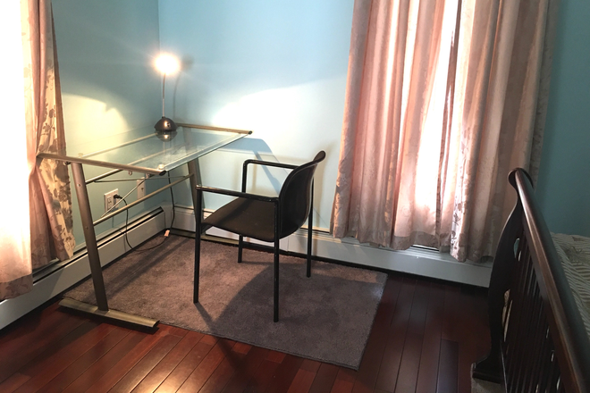 Window & Desk - Furnished Room-Millstone Rd-Princeton Junction House