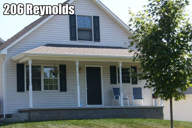 - 3 Bedroom 2 Bath Duplex