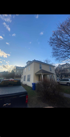 Exterior - Sublet Available. Academic year with good group Townhome
