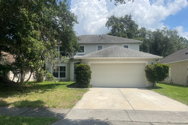 House Outside View - 2 Private Rooms for Rent, SIngle Family Housing near UCF, 7 Minutes Away From UCF House