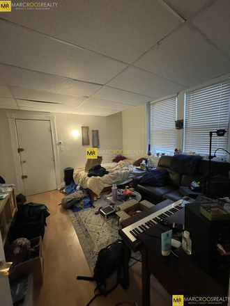 Living Space - Charlesgate East 3 Bed No Living Room Condo