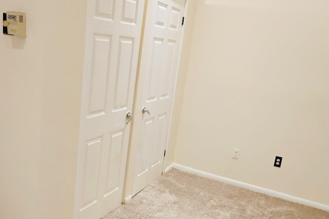 Bedroom - Truxton Area One Bedroom Apartments