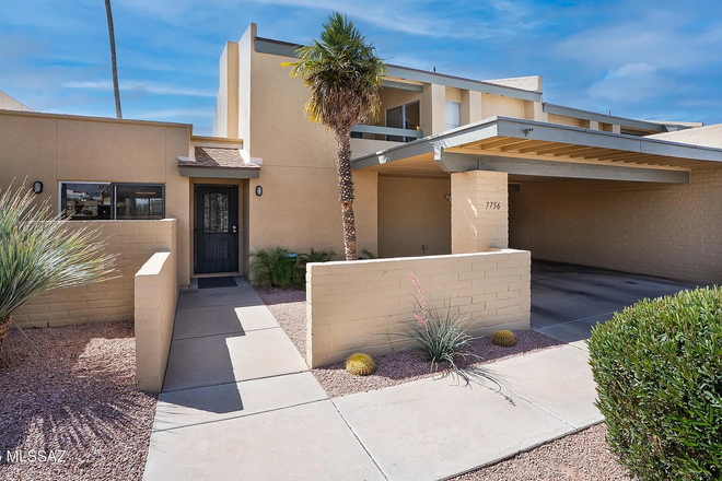 Outside Street View - Off-campus Townhome