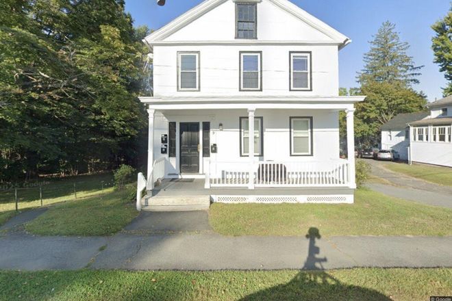 Outside - Single bedroom in apartment, close to campus, close to bars