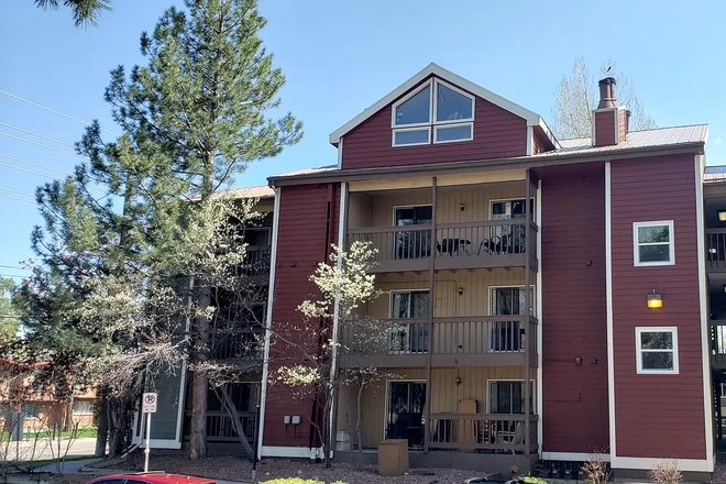 Outside view - Fully furnished 1 BR/1 Bath in Gold Run - close to main and east campus