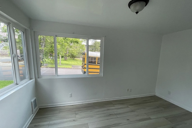 Bedroom - Rental House in Historic University Park neighborhood