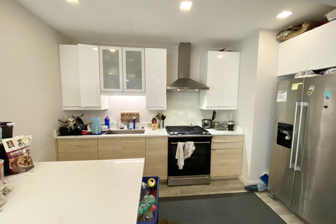 kitchen - Brand new renovation 5 BED 3 BATH!