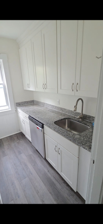 Kitchen - North Campus Rental Steps to Olsen Hall Apartments