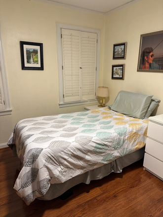 Bedroom- Photo 1 - Medlock Park- Furnished Room-All Utilities Inc. $825 Close to Shuttle Great for student without car!