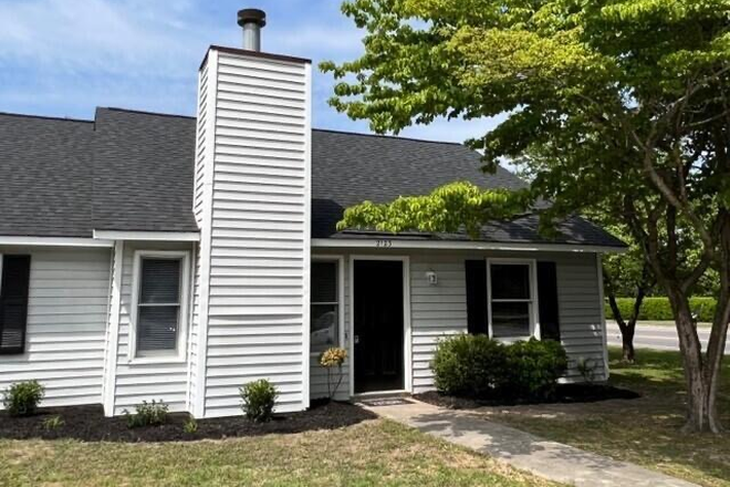 Exterior - 2 Br 2 Bath, close to campus, Newly renovated