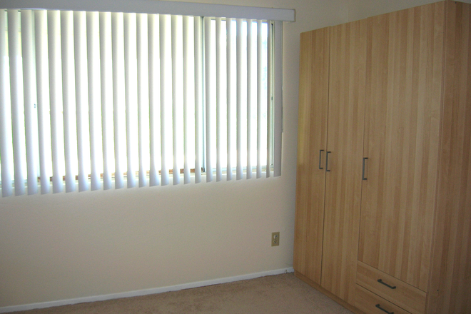 Room rental - ROOM $565 AVAILABLE July 1, 2026 ***