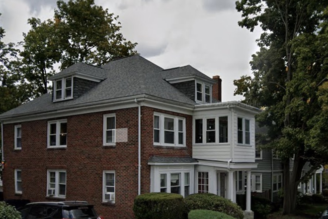 32 Gerald Road- Reach out for updated photos + virtual tour - 32 GERALD ROAD- REACH OUT FOR PHOTOS AND VIRTUAL TOUR OF BOTH UNITS!!! Duplex