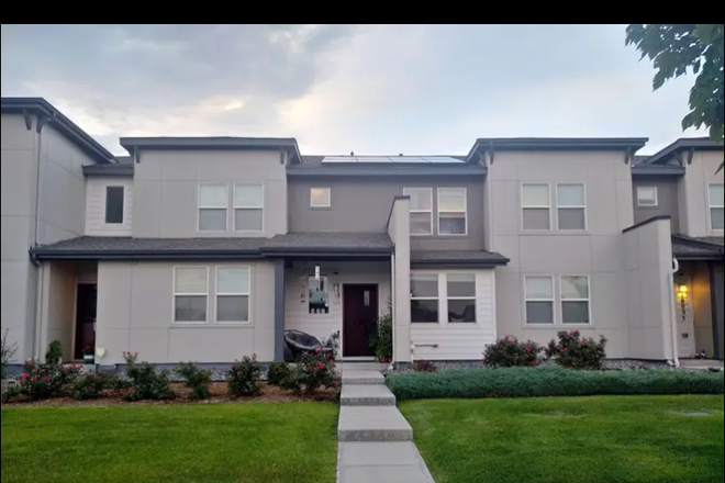 Street view - Looking for 1 or 2 roommates Townhome