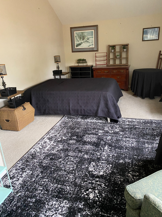 Bedroom - Fully Furnished! - Chapman Students or UCI Med Students & Residents, rotating away med students, traveling med House
