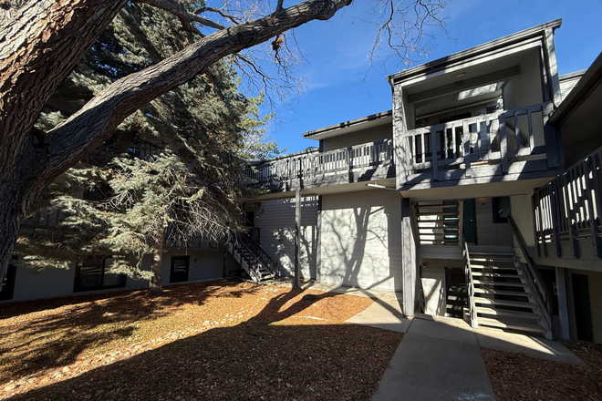 1 - AVAILABLE NOW!: 3265 34th St #47