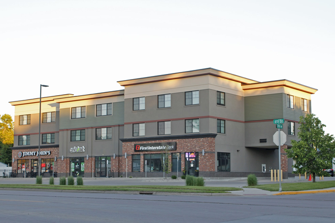 Exterior - 6th Street Centre Apartments - Unit 207