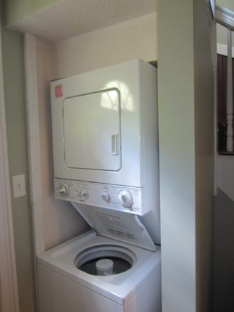 laundry - Five Bedroom with Two Bathrooms $1040-1225 per room for September 1