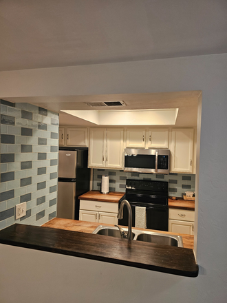 Kitchen - Rockwood Villas: Private Bedroom & Bathroom for Rent