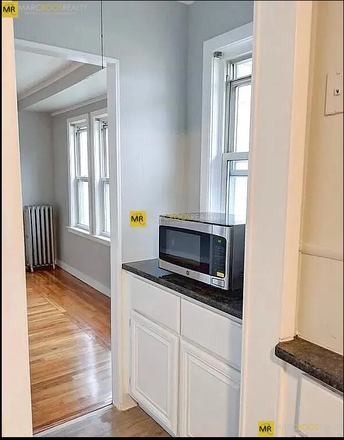 Call NOW for showings! 617-236-8600 - BUZZELL LN - RENOVATED 4BR/1BA NEAR TUFTS AVAIL *6/1/2027* W/ PANTRY, PORCH, PRKNG INC, EIK, DW Apartments