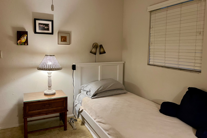 bedroom - *Quiet* Furnished Bedroom w/ Shared, Clean Bath in Quiet, Safe Neighborhood Close to UM Campus