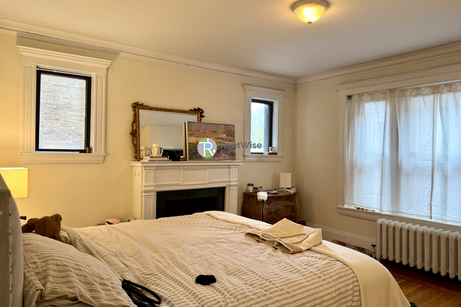 Bedroom - SEPT 2026 - Incredible Fenway 3 bed on Park Dr. H/HW inc. Elevator! No Broker Fee!