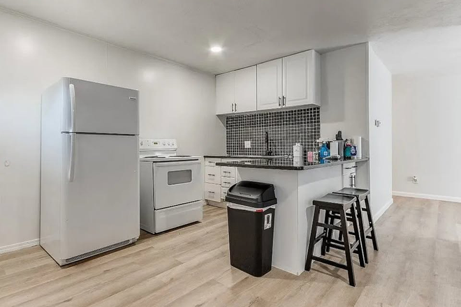 . - 1 bed 1 bath w/ Washer/Dryer House