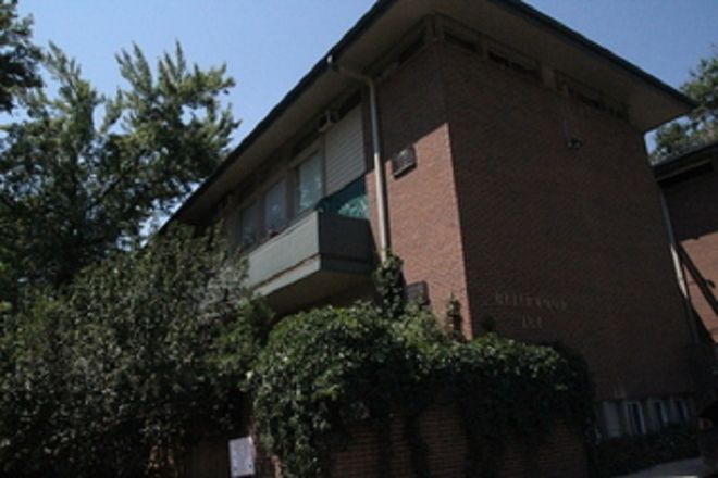 1 - AVAILABLE 10/1: 1842 Canyon Blvd #106
