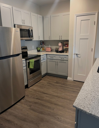 Kitchen - Bellamy Apartments