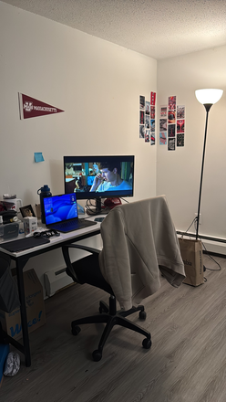 Room - The Boulders Apartment