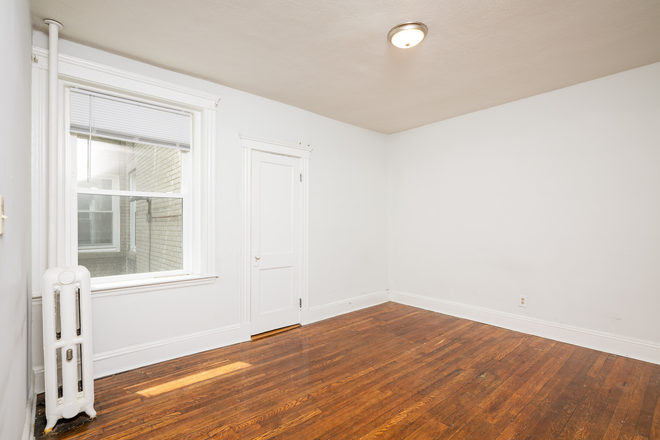 1 - AVAILABLE NOW | Mission Hill Studio | Heat & Hot Water Included | No Broker Fees | One Month Free