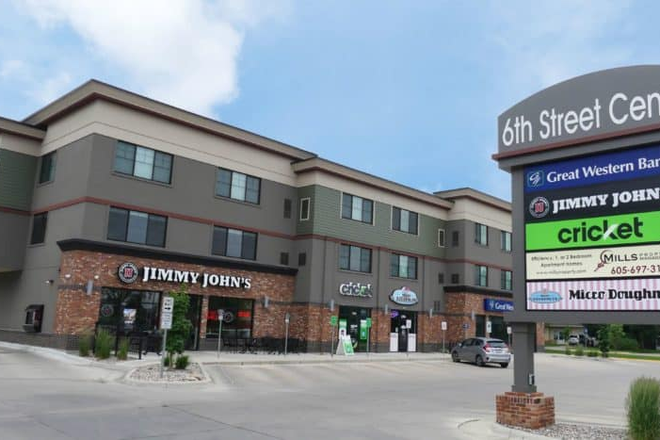 Exterior - 6th Street Centre Apartments - Unit 207