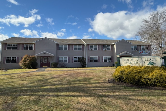 Exterior front - Colonial Village Apartments - 1-bedroom