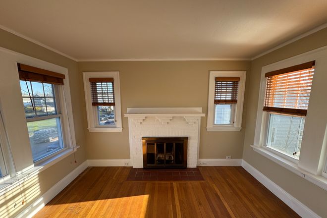 Sun Room - Belmont/Cambridge Line: 2 Bedrooms + Office Overlooking Grove Street Park Apartments