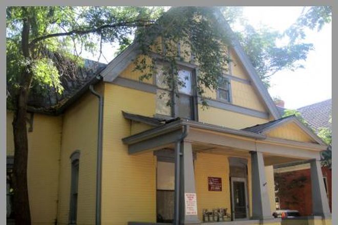 1034 - 1034 Spruce St. (3BR/1BA)