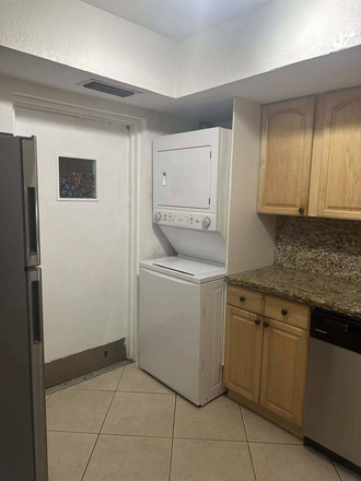 kitchen - Spacious room close to campus