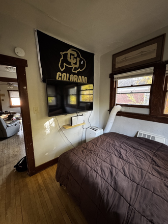 Bedroom for sublet - Sublease Close to Campus//Cheap Rent