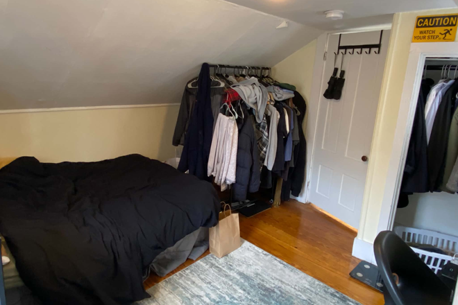 Bedroom - 1 bd available in East Cambridge minutes from Lechmere