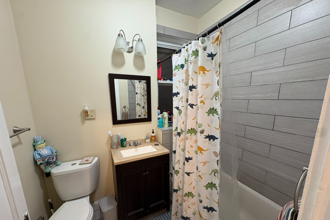 Bath - 2 bd Allston