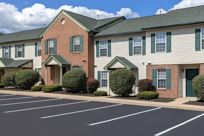 Outside - Blue Course Commons Master Bedroom, 1 Bed / 1 Bath, June-July