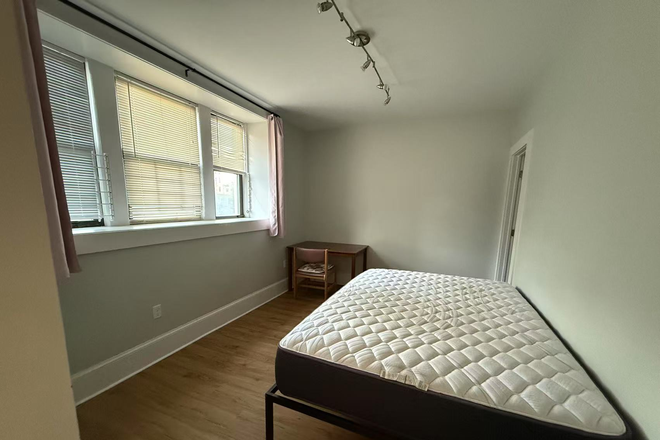 bedroom - 1653 Apartments