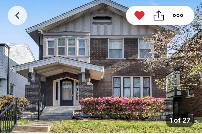 Ourside street view, look at Zillow for more pictures - the oasis House
