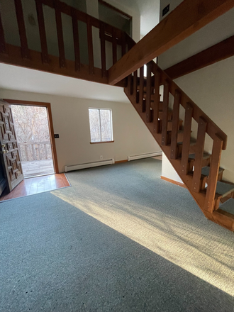 2 - AVAILABLE NOW!: 100 Artesian Dr House