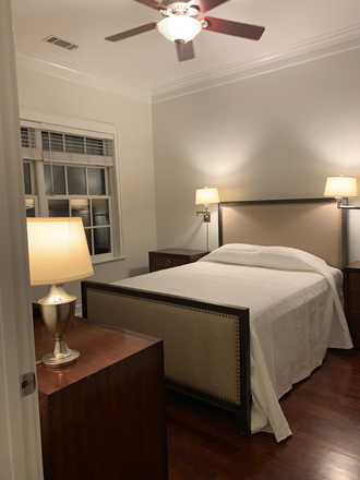 Master Bedroom - 5⭐️'s The Clifton In Historic Druid Hills-Furnished Bedroom& Den, suitcase ready-100%walkable
