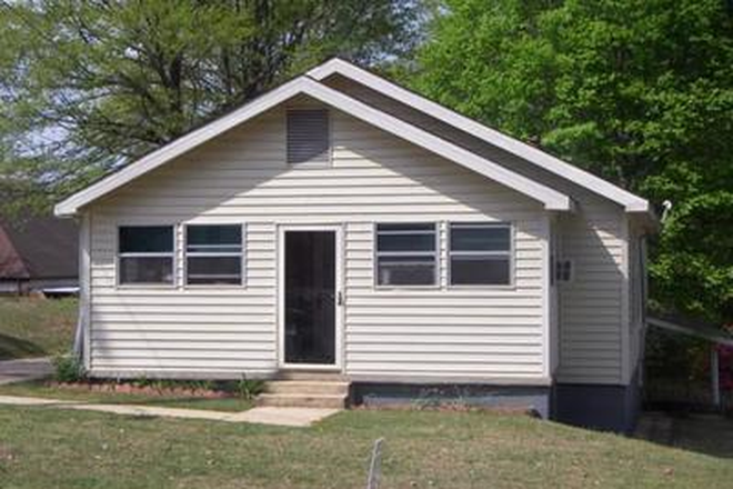 - 1620 23rd Ave E- 4 Bedroom 2 bath