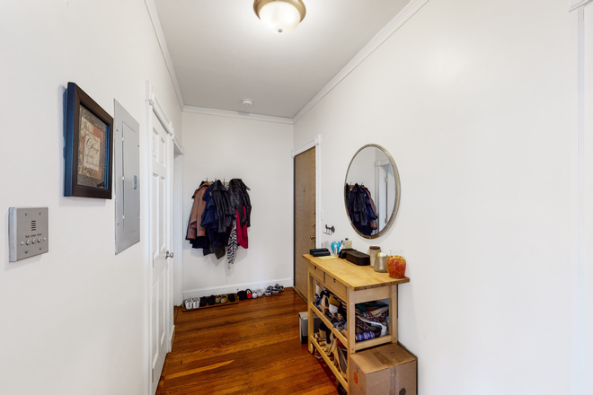 . - HOT LISTING!