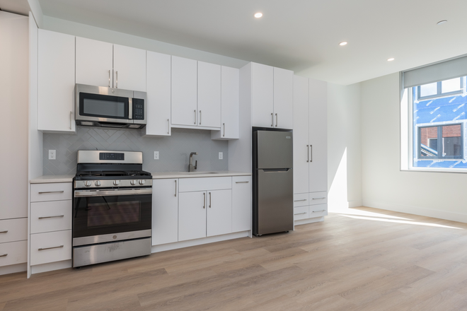 1 - SEPT 2026 - Beautiful South End Studio, Student OK! No Broker Fee! Apartments