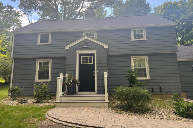 front of house - Hillside House