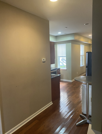 Photo - $630pp -CLOSE to campus! 4 bed 2 bath B unit. - furnished optional Townhome